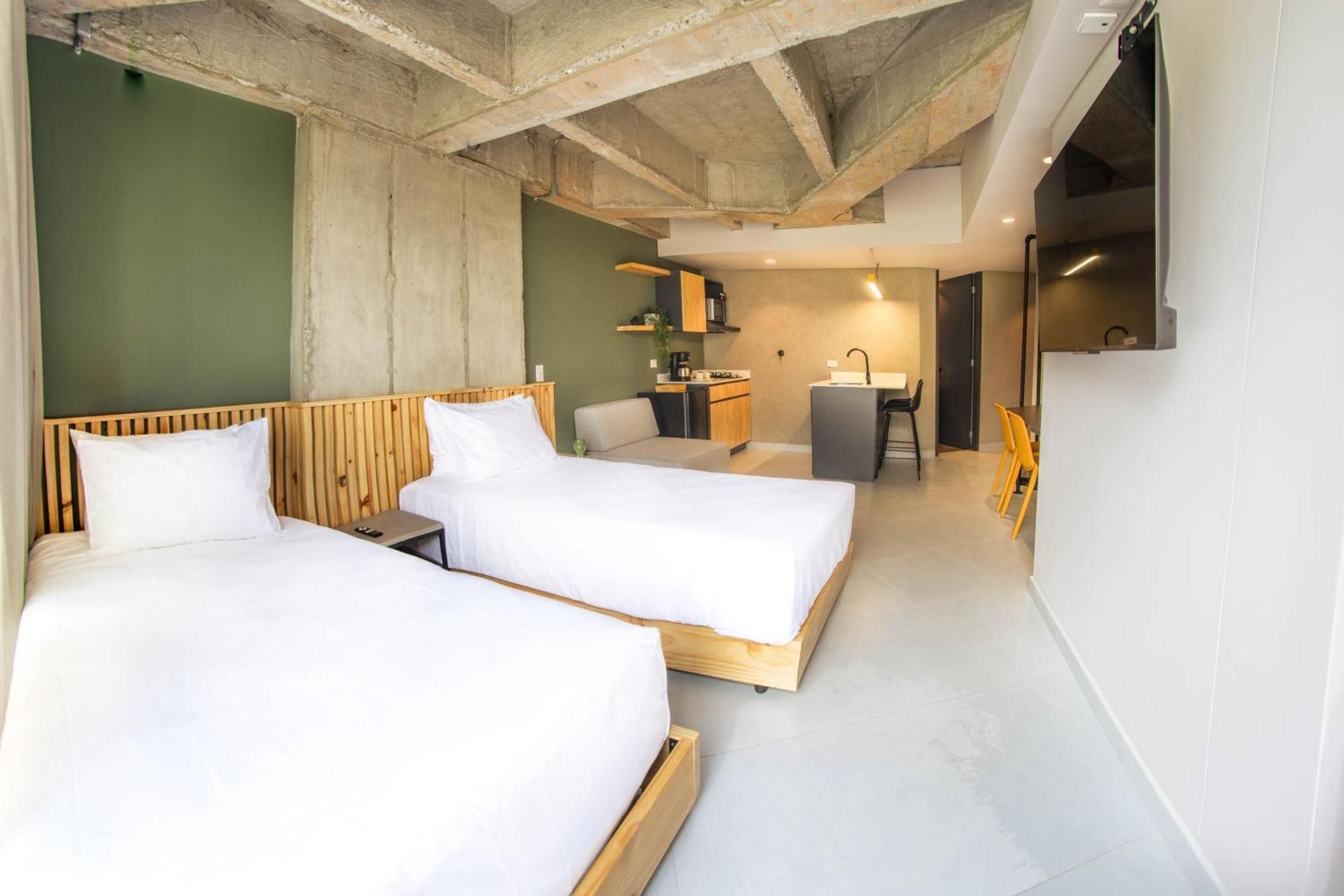 Firenze Lofts Hotel Medellin Bagian luar foto