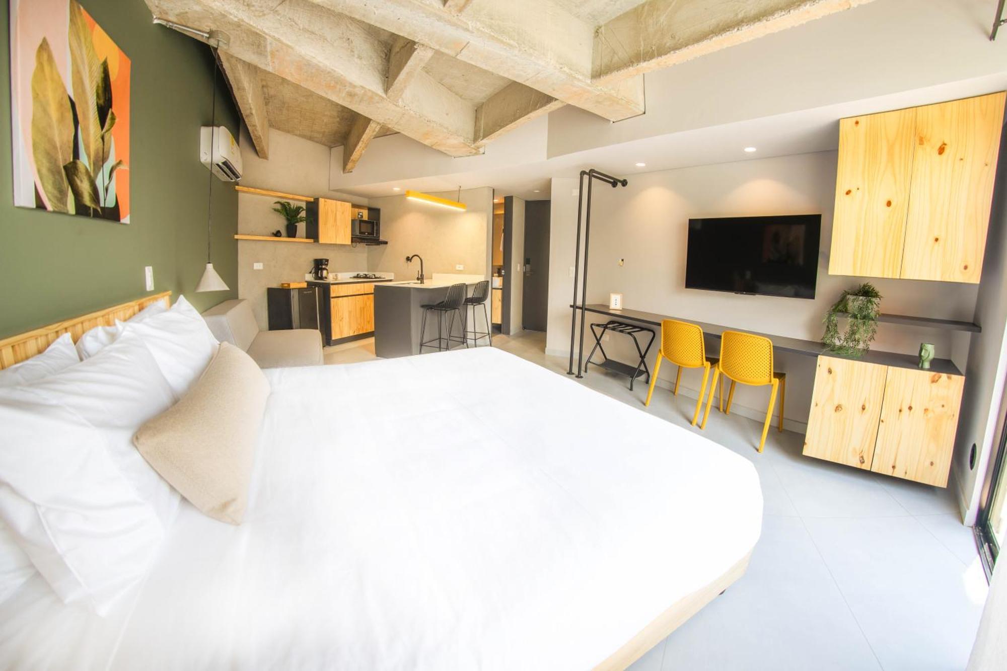 Firenze Lofts Hotel Medellin Bagian luar foto