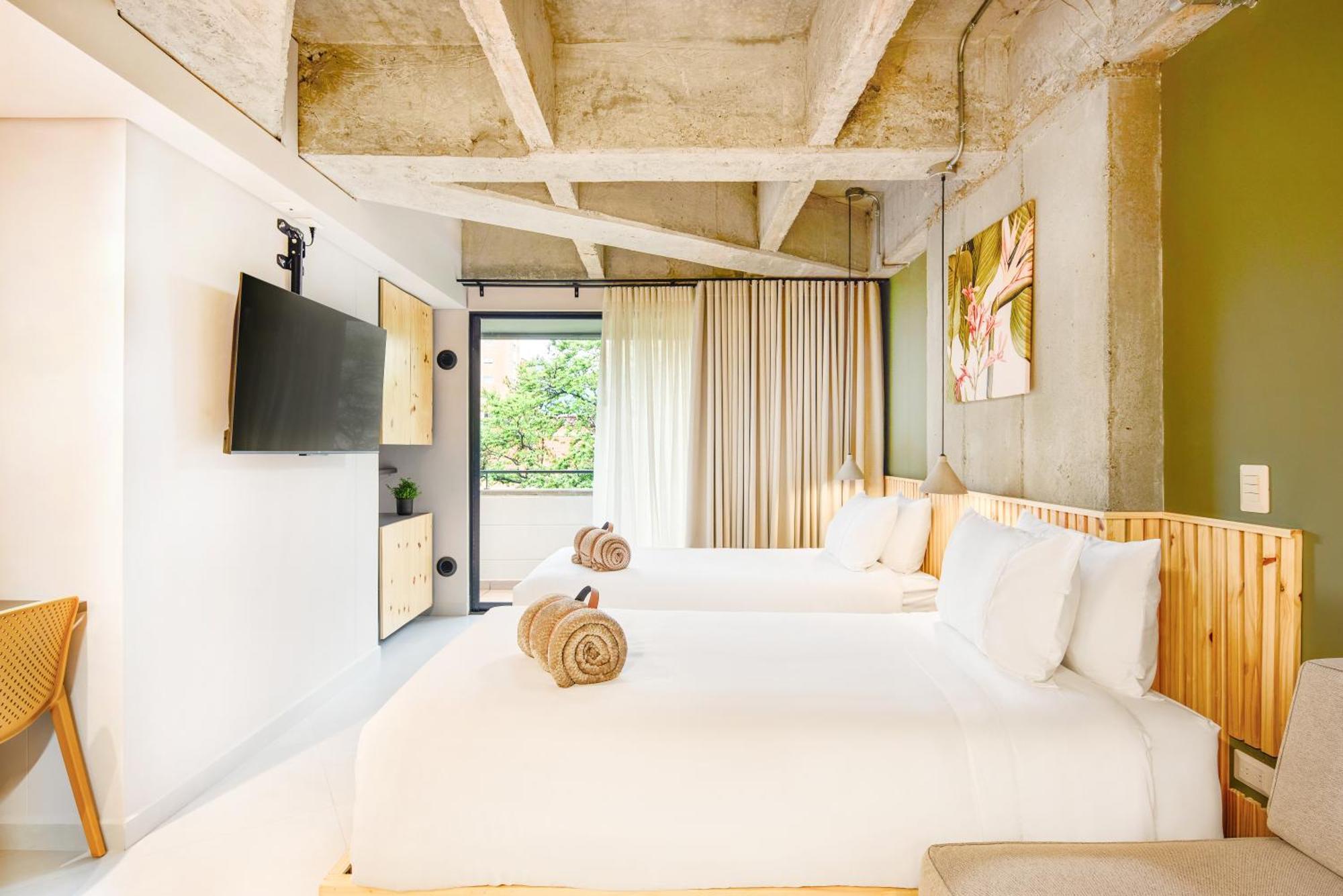 Firenze Lofts Hotel Medellin Bagian luar foto