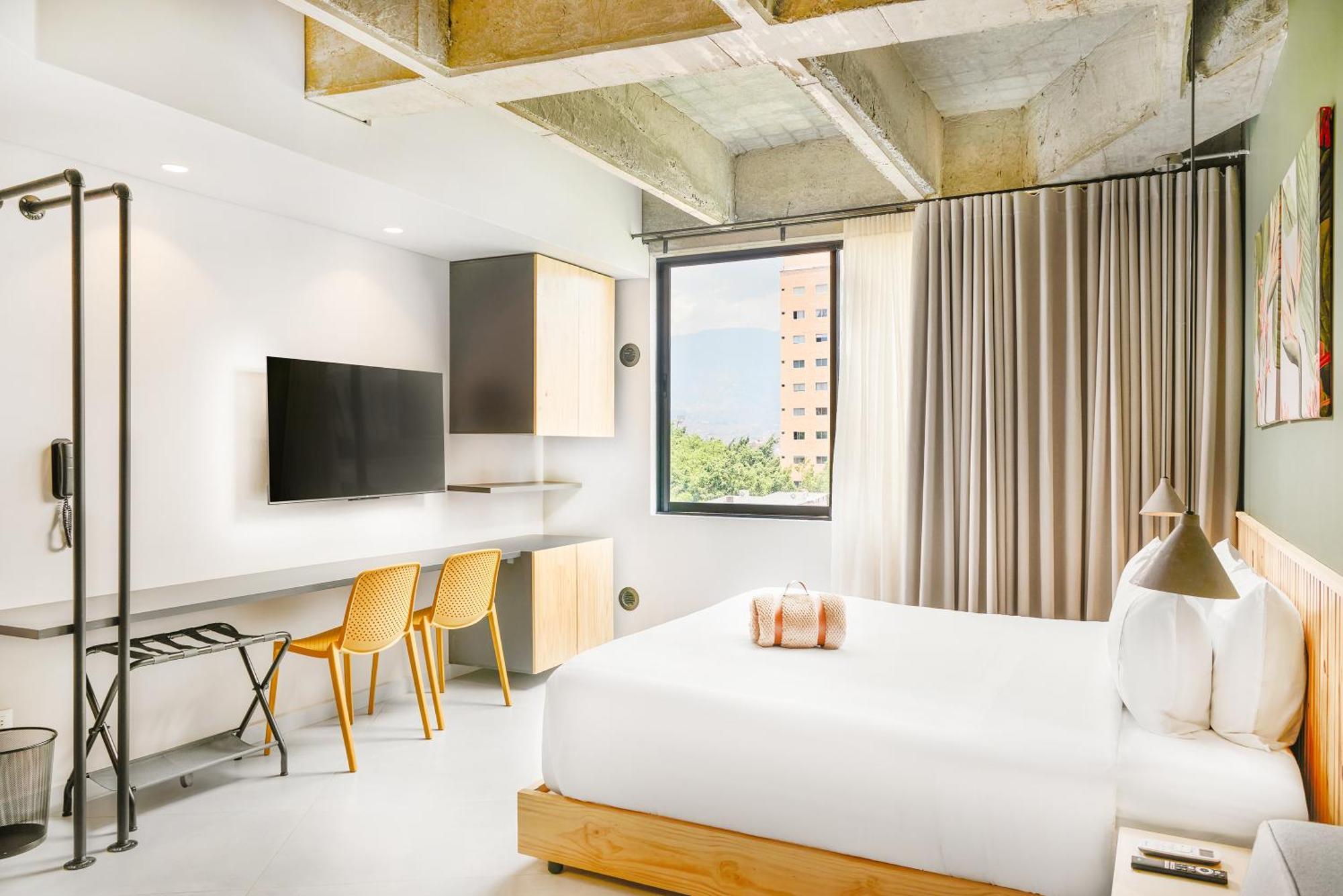 Firenze Lofts Hotel Medellin Bagian luar foto